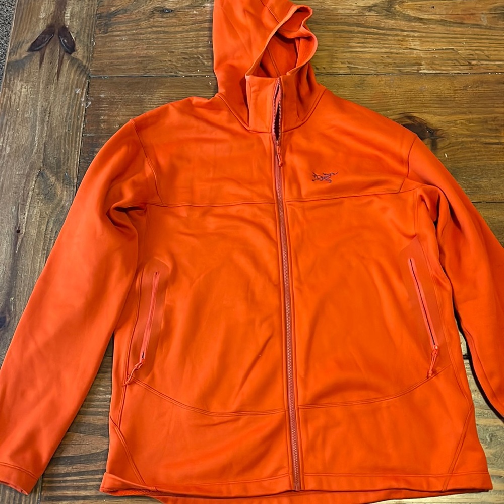 Mens XL Arc’teryx Orange Fleece Sweatshirt
